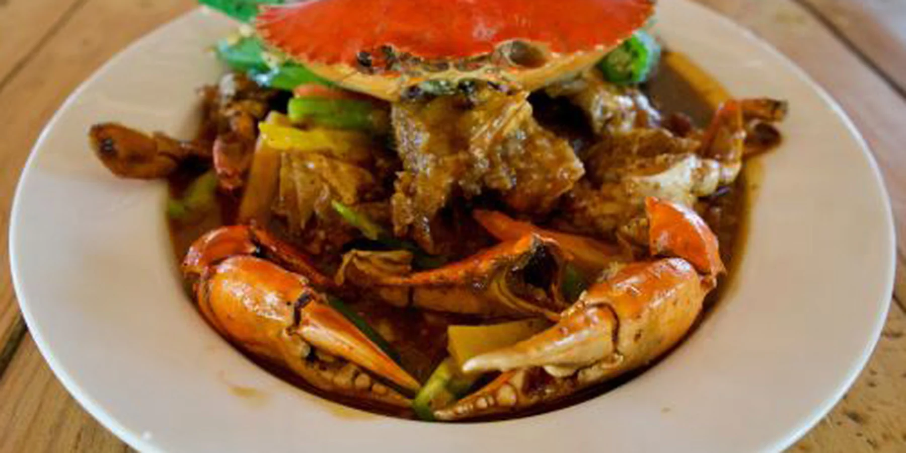 Fresh seafood dish served at Valampuri Resort restaurant