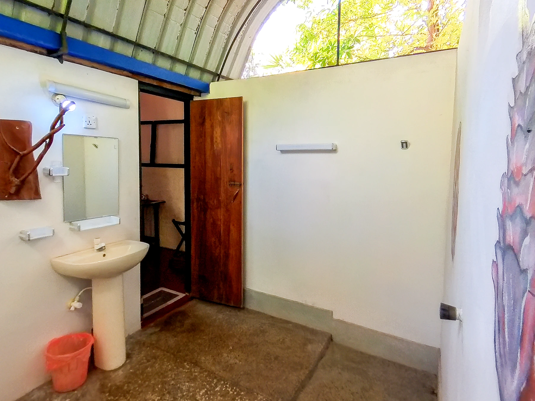Valampuri Garden Eco Chalet bathroom
