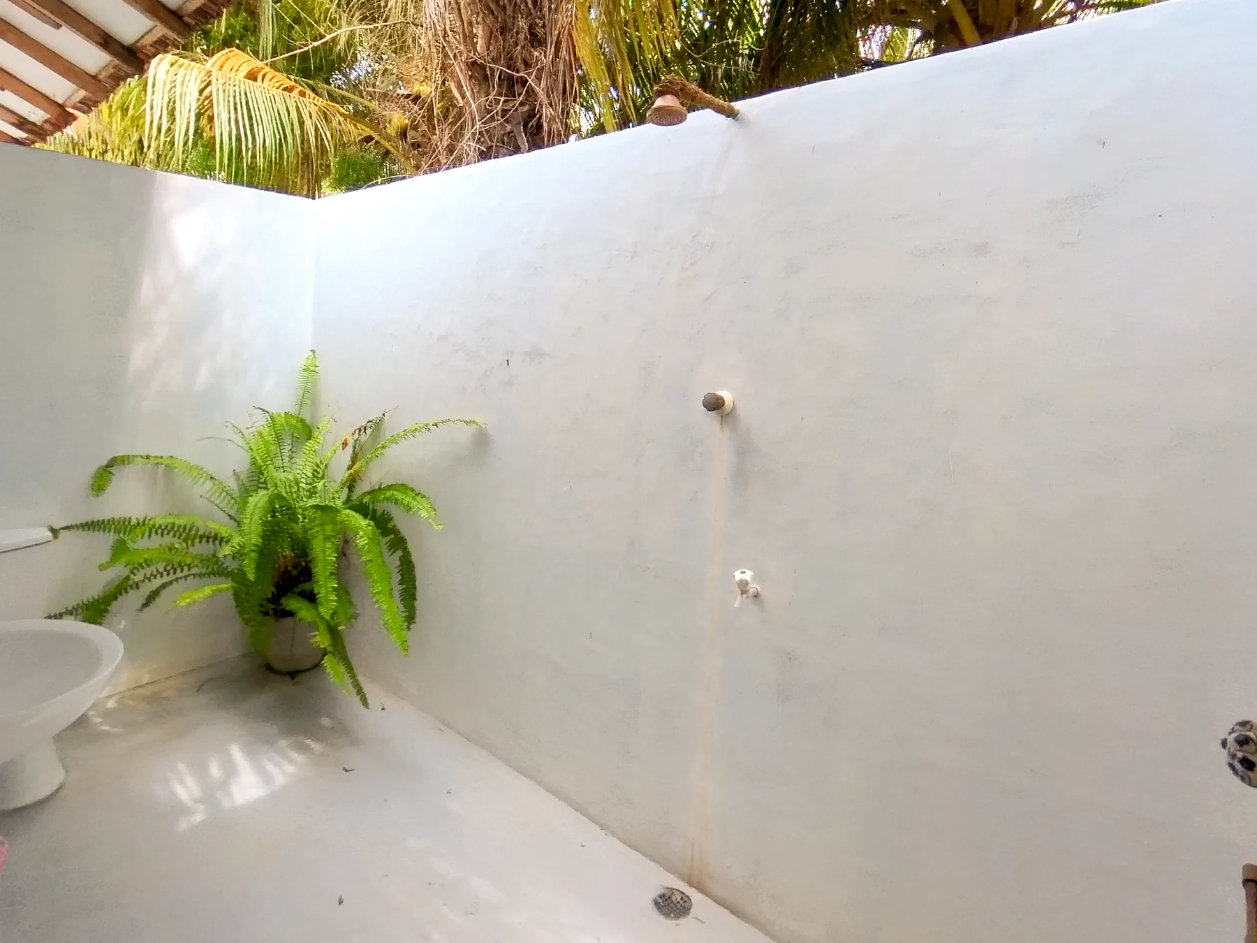 Garden Family Suite open-air shower