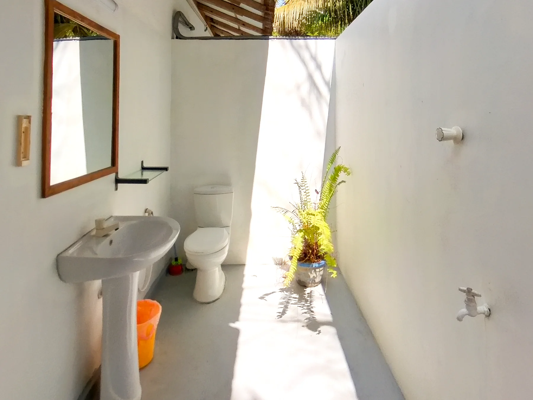 Garden Family Suite private bathroom